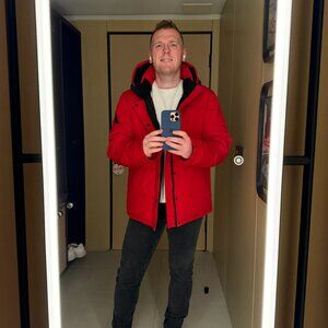 TOBOGGAN CANADA HOODED PUFFER JACKET